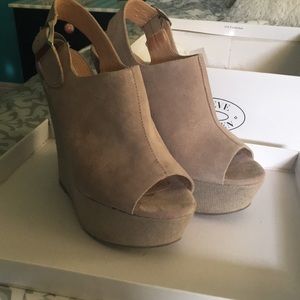 Suede Steve Madden